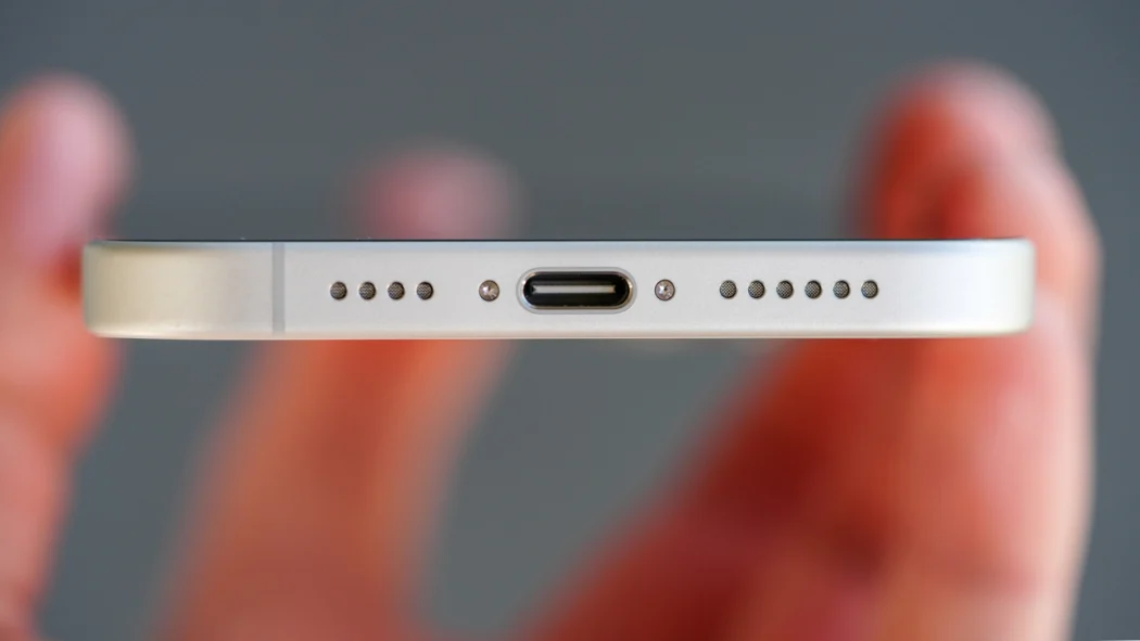 IPhone 16 Plus Charging Port Issues Fixes Repair Solutions IPhone 16 Plus Charging Port Issues Fixes Repair Solutions