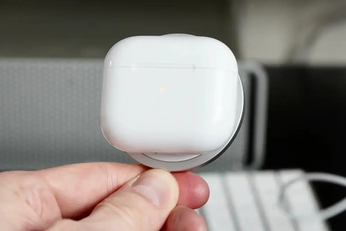 AirPods Not Charging: Troubleshoot and Repair Case and Earbud Issues