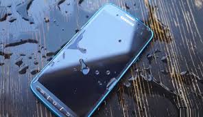 Android Data Recovery After Water Damage: What Experts Do Differently
