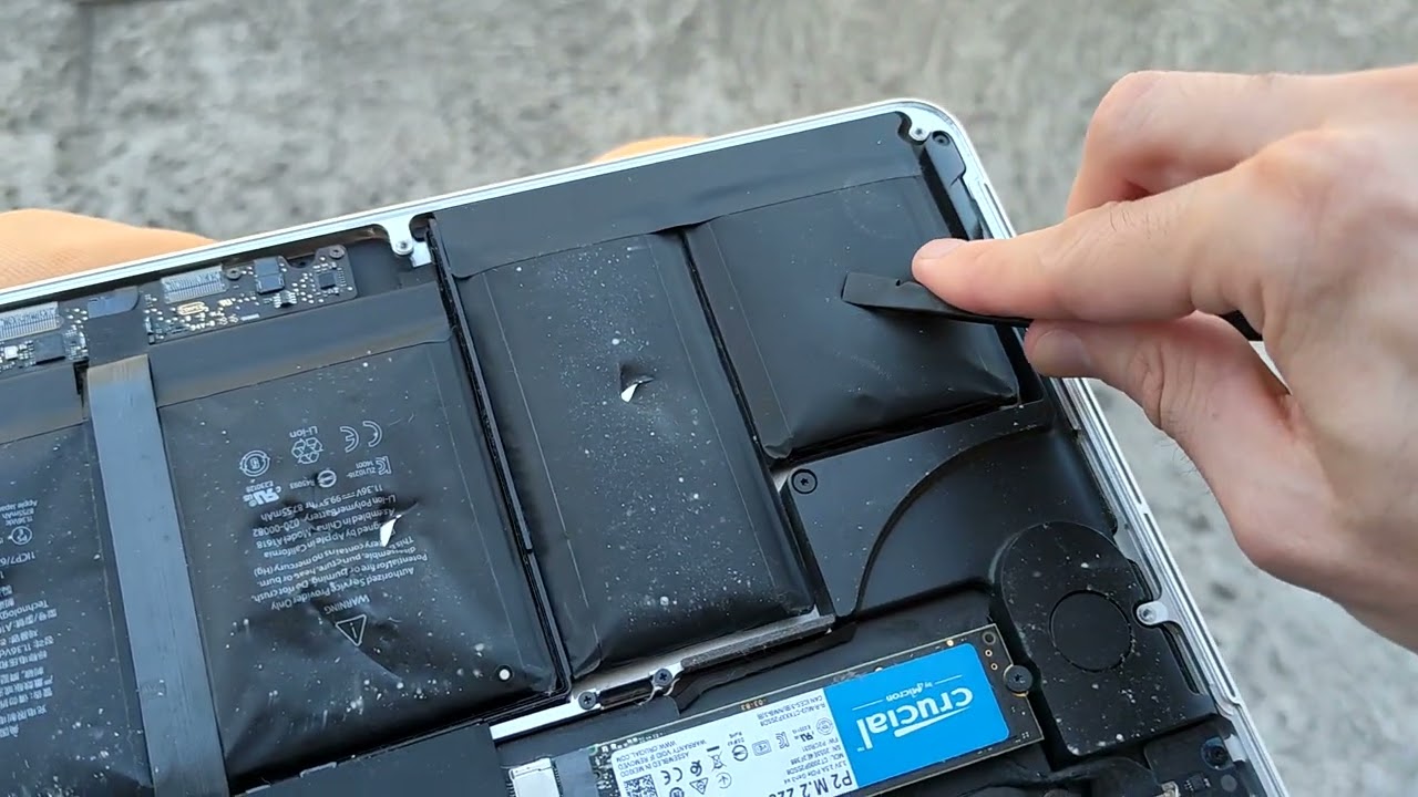 The Science of Battery Swelling: Why Humidity is Killing Your MacBook Battery